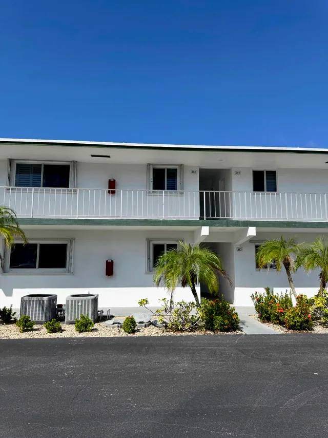 Tequesta 55+ condo exterior reviewed as part of the sale