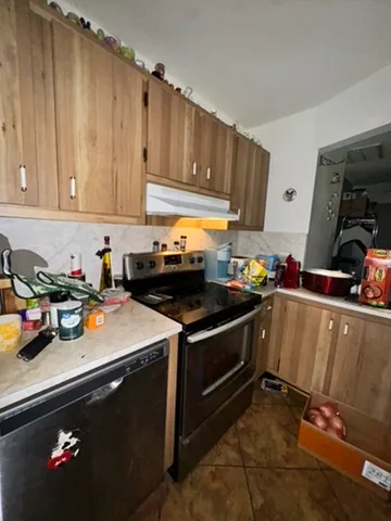 Older kitchen condition reviewed before offer terms were finalized