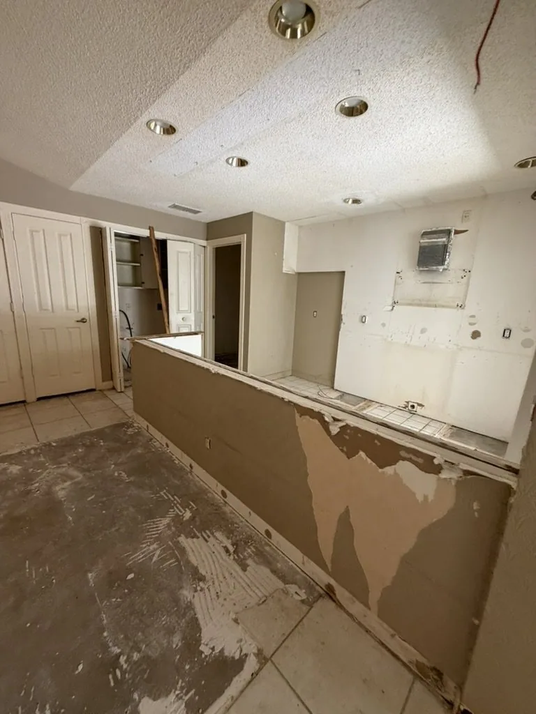 Florida kitchen with repair work underway reviewed by FL Home Buyers